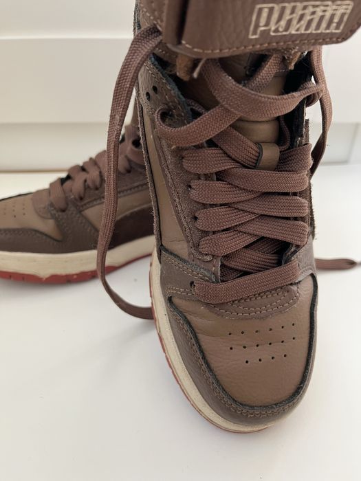 Incaltamite juniori ca noua si Adidas Spezial noi