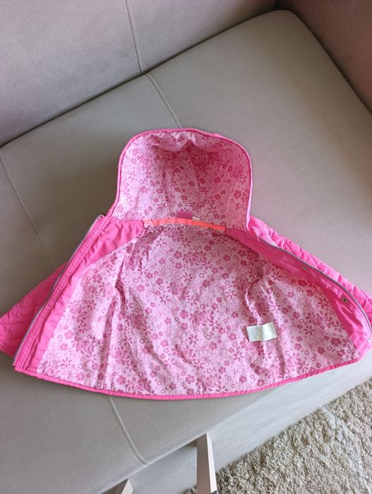 Продам куртки детские