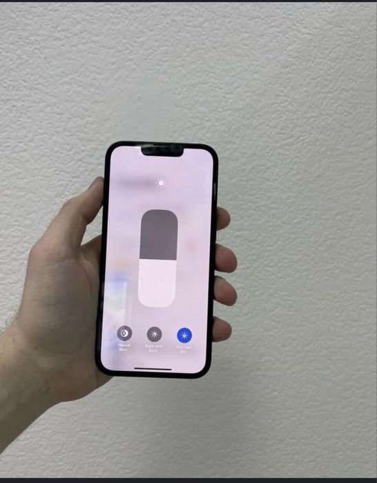 Обменяю айфон 13