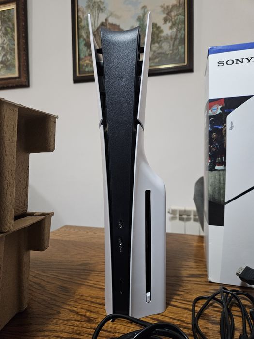 Като Чисто Нов Playstation 5 Slim Гаранция 2 години Ps5