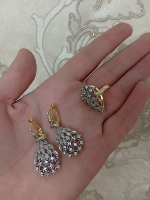 Женские украшения