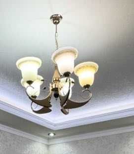Продается люстра