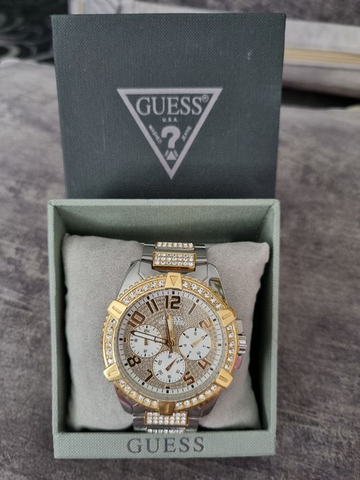 Часы женские Guess  наручные
