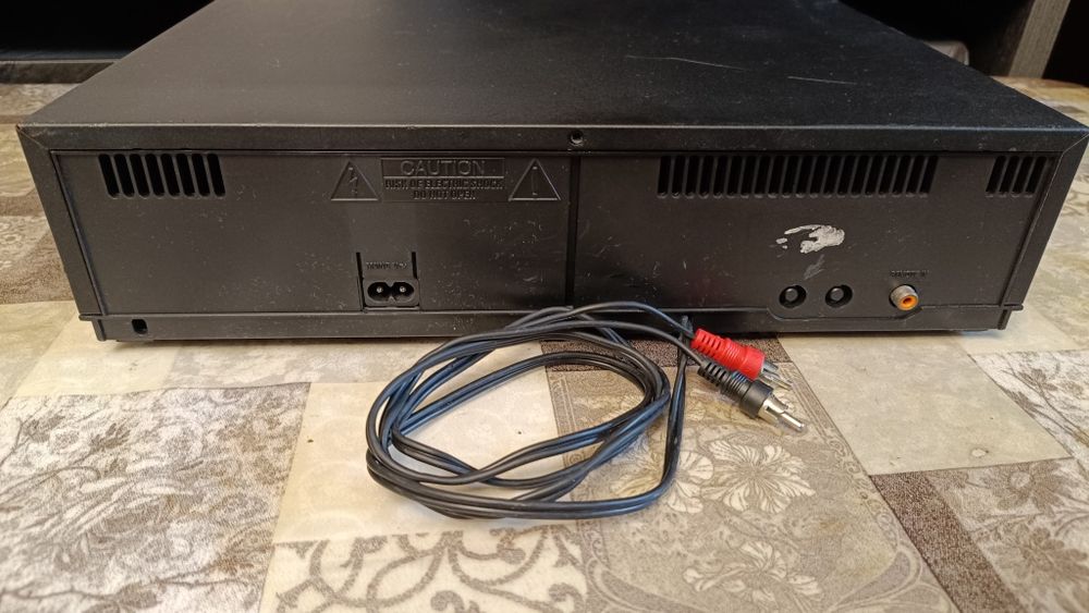 CD проигрыватель PHILIPS AK 630