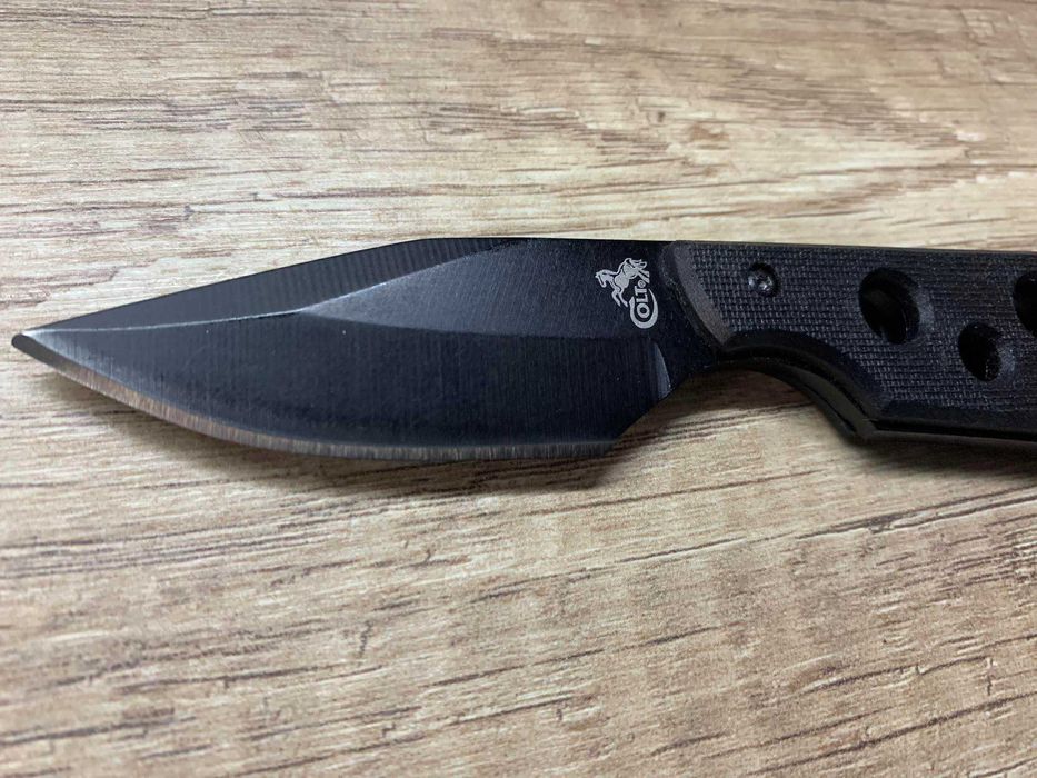 Малък здрав тактически нож удобен за носене на врата