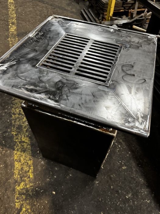 Confecti metalice gratare ,garduri ,porti , profile U ,stalpi