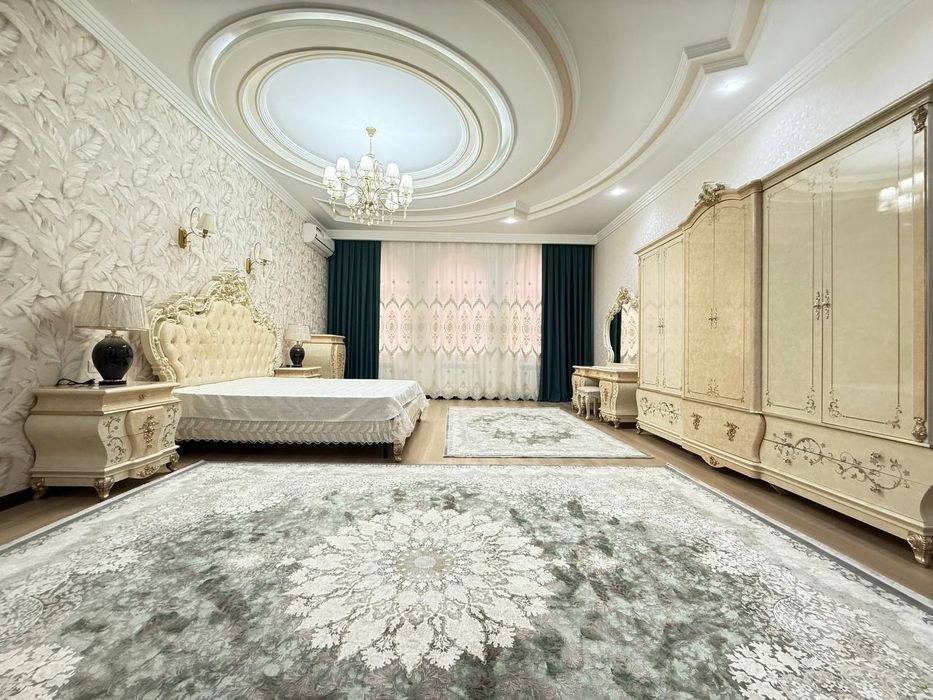 Продается дом 6 комнат, ор-р: Кафе Жуманжи/Космонавты, 600м²