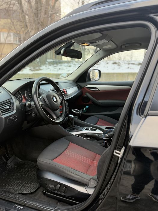 Vând BMW X1 2010