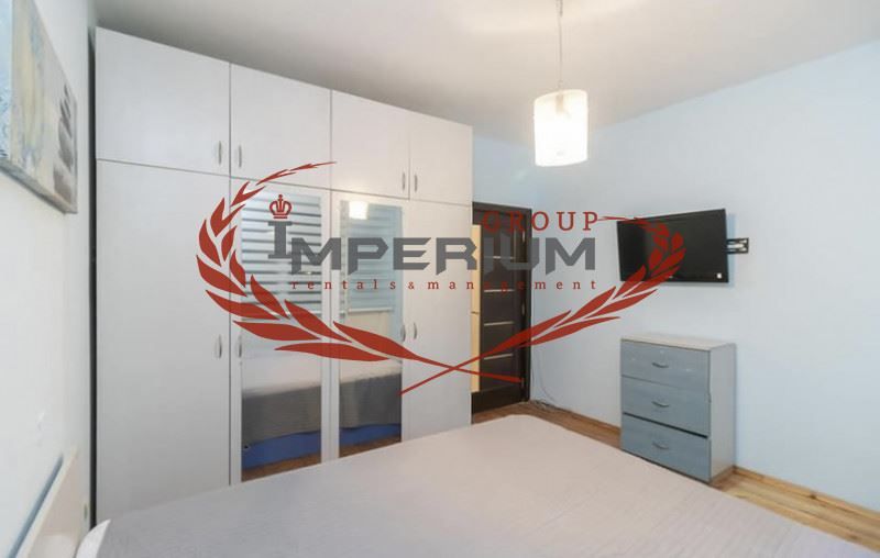 Дава се под наем Тристаен апартамент в Варна, ВИНС - 100 кв.м за 765 € - Снимка #3