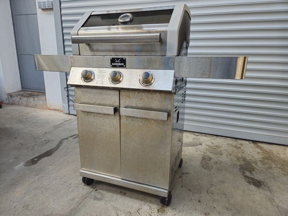 Професионално барбекю на газ