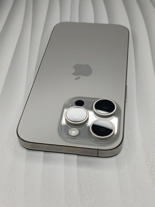 iPhone 15 Pro Duall