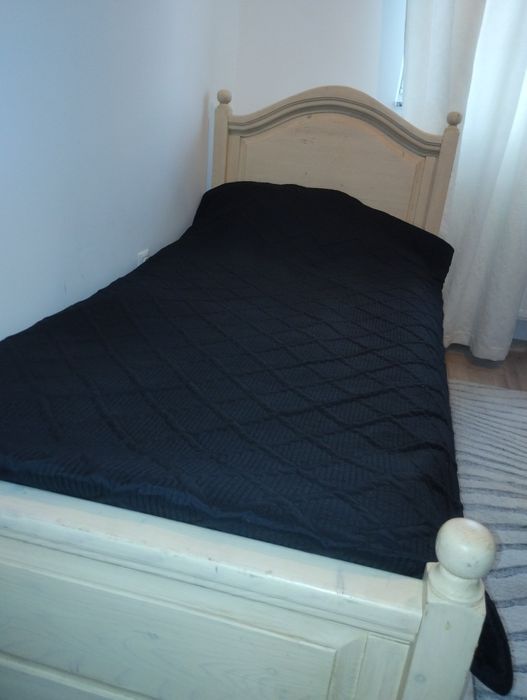 Pat de o persoană 90/200 din lemn masiv