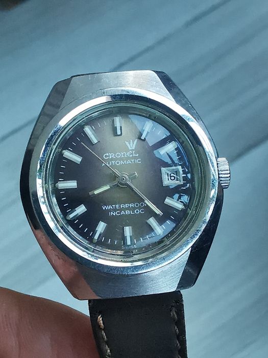 Ceas Cronel Automatic 25 rubine- Dama

Cronel Automatic 28,5 x 31 mm