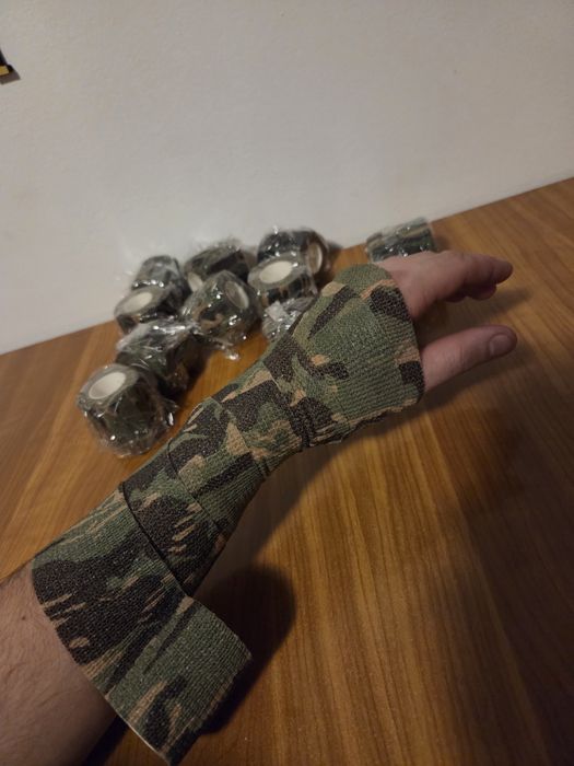 Benzi elastice de camuflaj