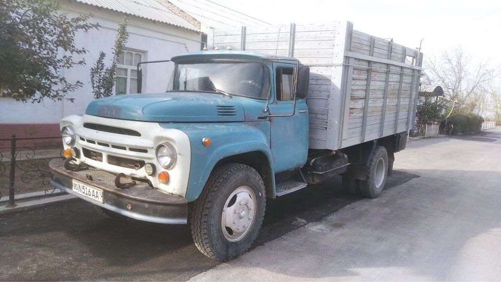 Zil 130  sotiladi