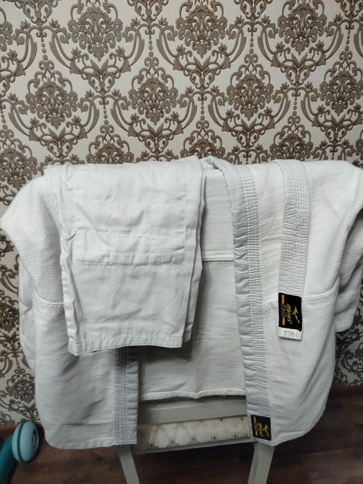 Кимоно для спорта, джужису, самбо.