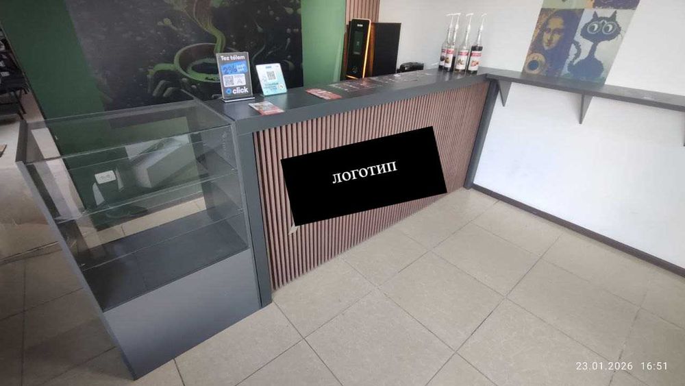 Барная стойка + витринная стойка (со шкафчиками)