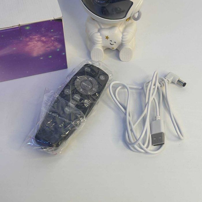 Светильник: Астронавт сидячий