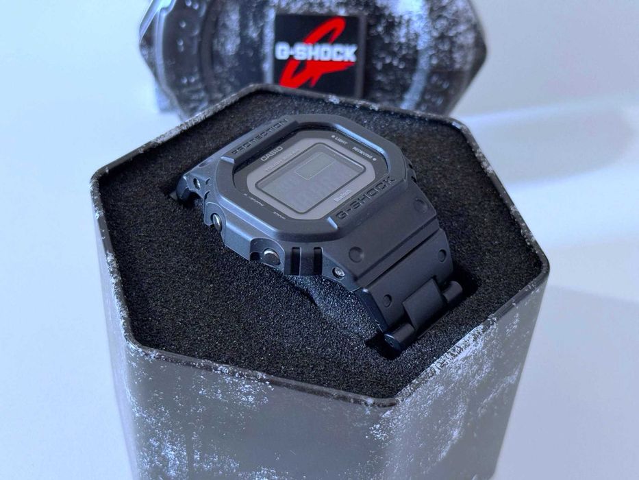 Бартер! 22м.Гаранция! CASIO G-SHOCK 5600 / Origin Solar / Bluetooth
