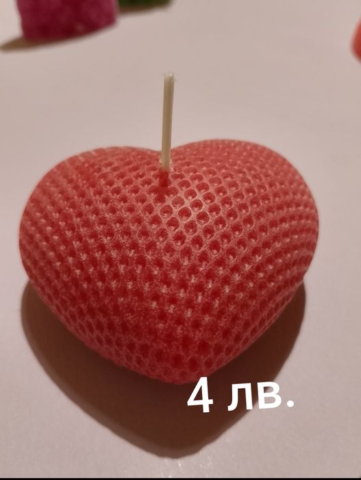 Ръчно изработени ароматни свещи за всеки повод!