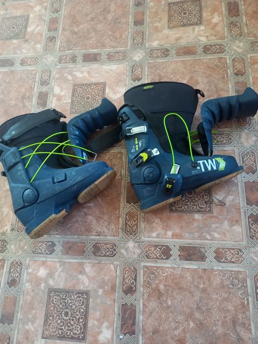 Продам Лыжную снарягу