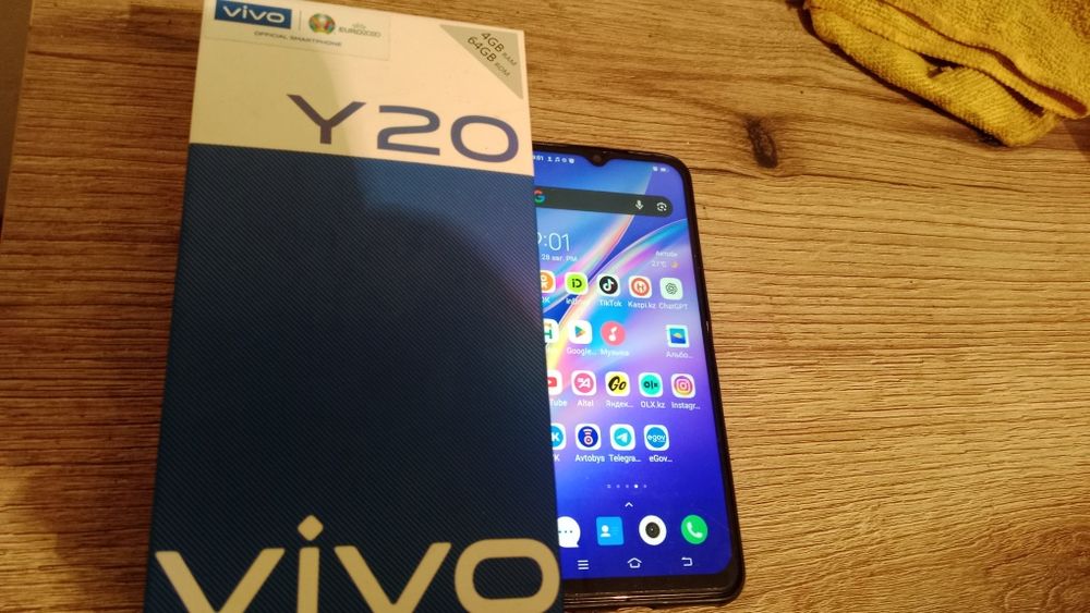 Телефон VIVO v2027