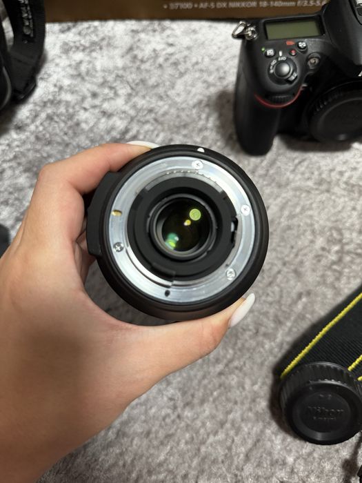 Продается фотоаппарат Nikon D7100