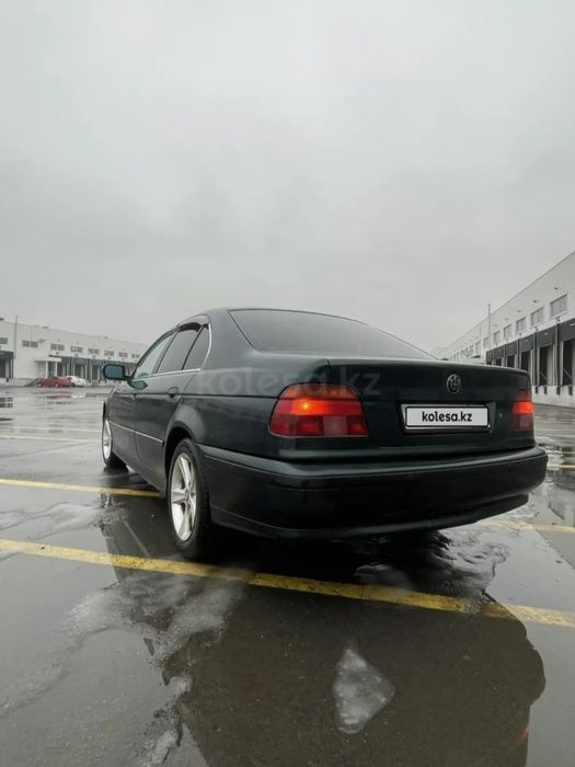 Продам BMW  528i