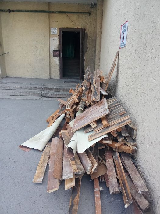 Вывоз мусора Грузоперевозки город