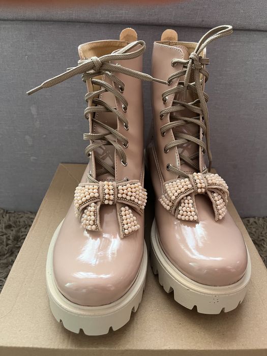 Bocanci usori de toamna