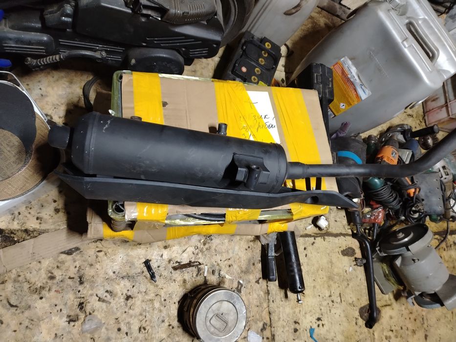 Продам глушители на скутера. 150