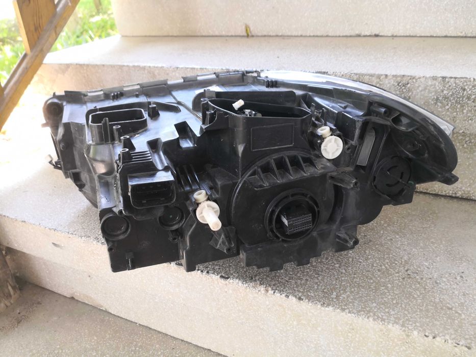 Фар BMW X1 F48 LED десен/Фар БМВ Х1 Ф48/Фар BMW F48 Оригинален