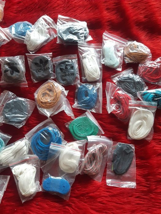 Нови връзки за обувки и маратонки