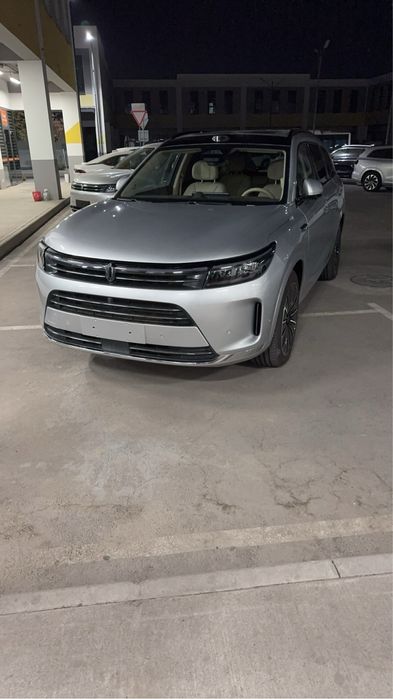 Huawei Aito M7 eng full 4wd sotiladi srochna