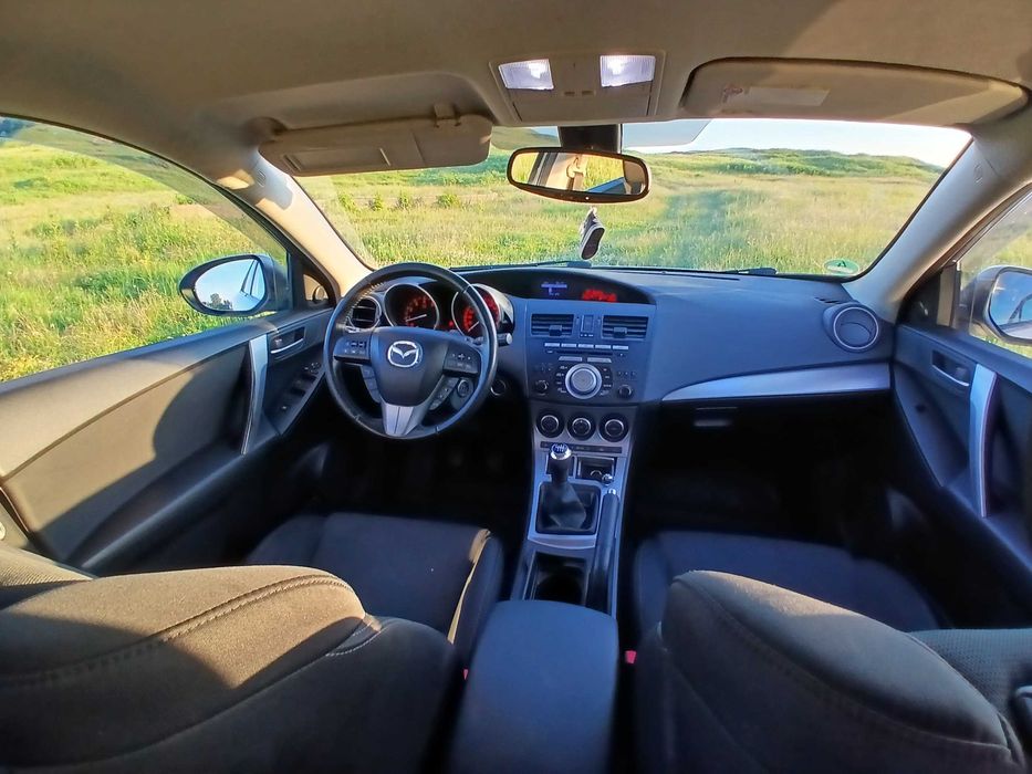 MAZDA 3 2010 — imagine 13