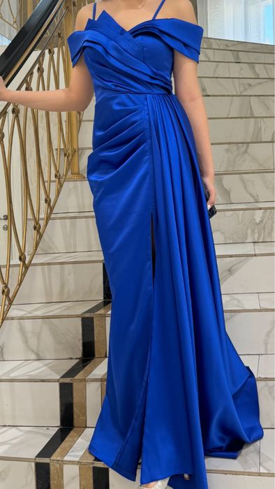 Праздничное  платье