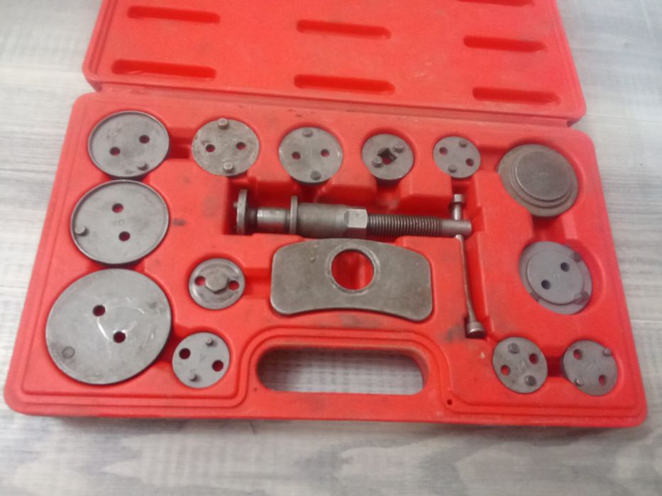 Продам набор для сжатия супорта