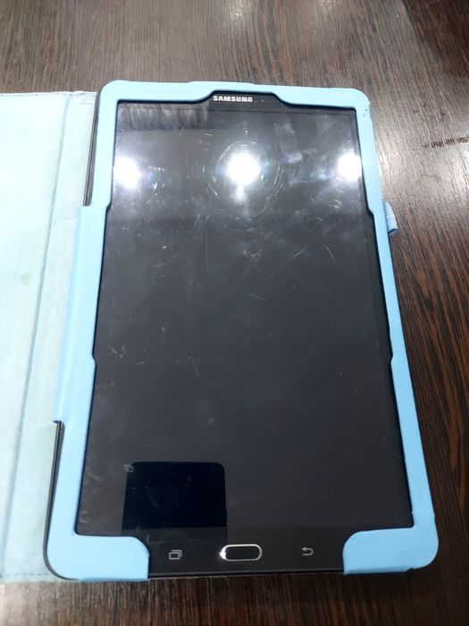 Планшет Самсунг галакси Таb E.
