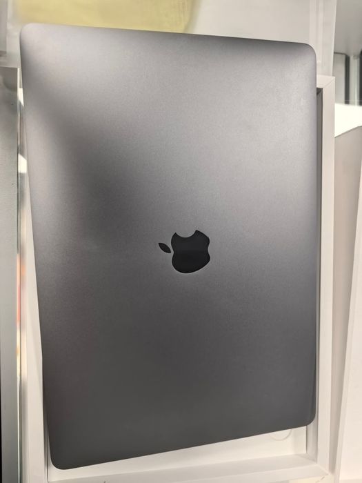 Apple macbook pro 13-inch m1 512GB