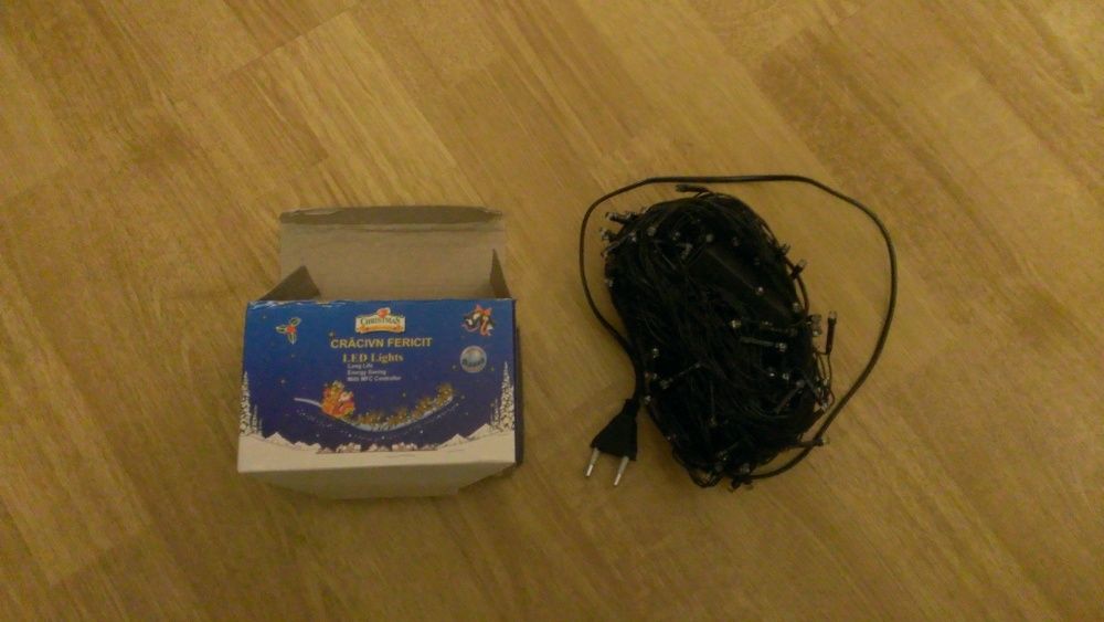 instalatie brad 200 leduri