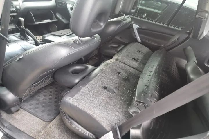 plansa de bord kit airbaguri bara fata armatura capota grila trager calandru far stanga dreapta toyota rav 4  CA facelift motor 2.0 d-4d 116cp  1cd-ftv dezmembrez dezmembrari