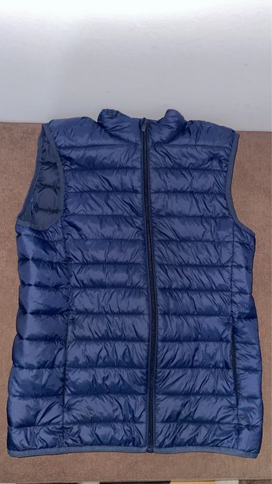 vesta cu maneca scurta