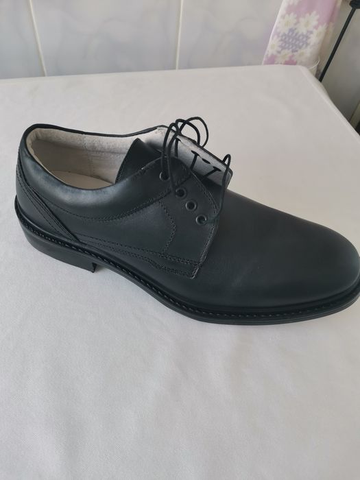 Pantofi bărbați mărime 42
