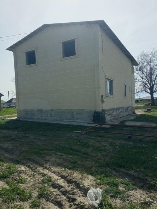 Үй сатылады. 2 қабатты үй сатылады