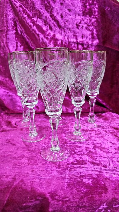 Посуда.Хрусталь.Рюмки,фужеры