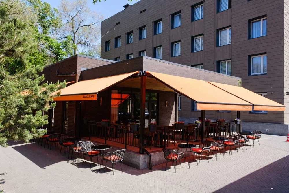 Маркизы для летних террас