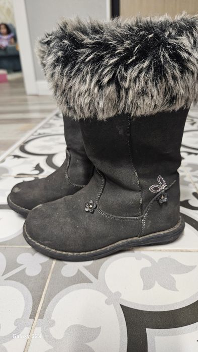 Продам сапоги для девочки