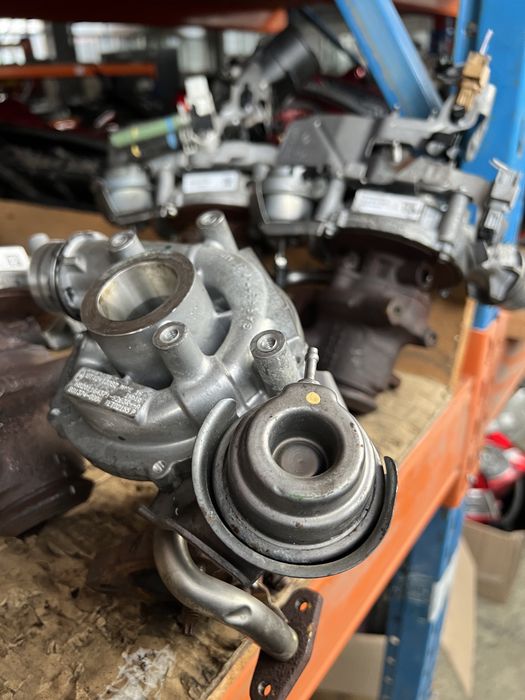 Turbina renault clio 4 1.5 dci k9k cod H8201164371 an 2014-2018