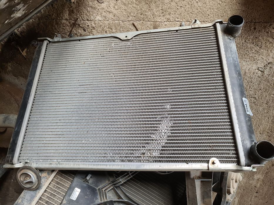 Продам генератор 90А и радиатор на Газель 4216