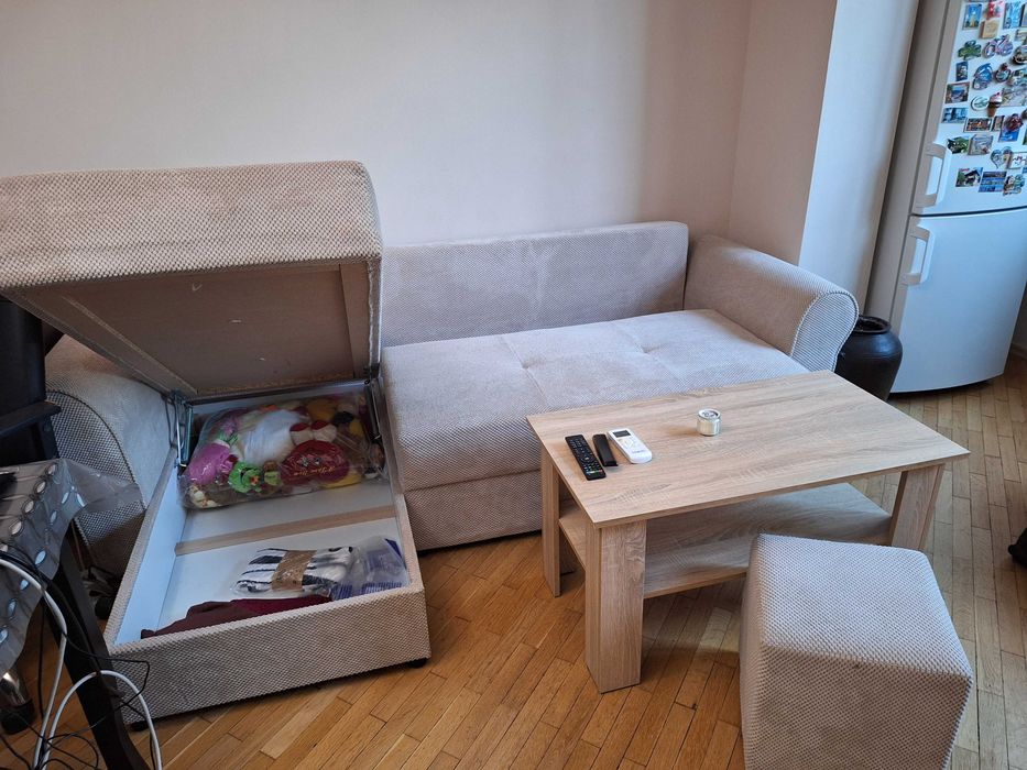 Продавам диван ъглов нов